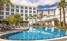 Khách sạn Silk Path Grand Huế